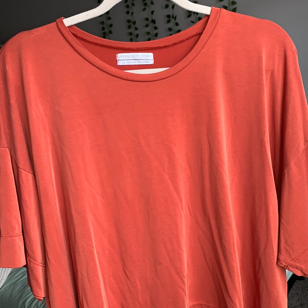 UO Cropped Tee
